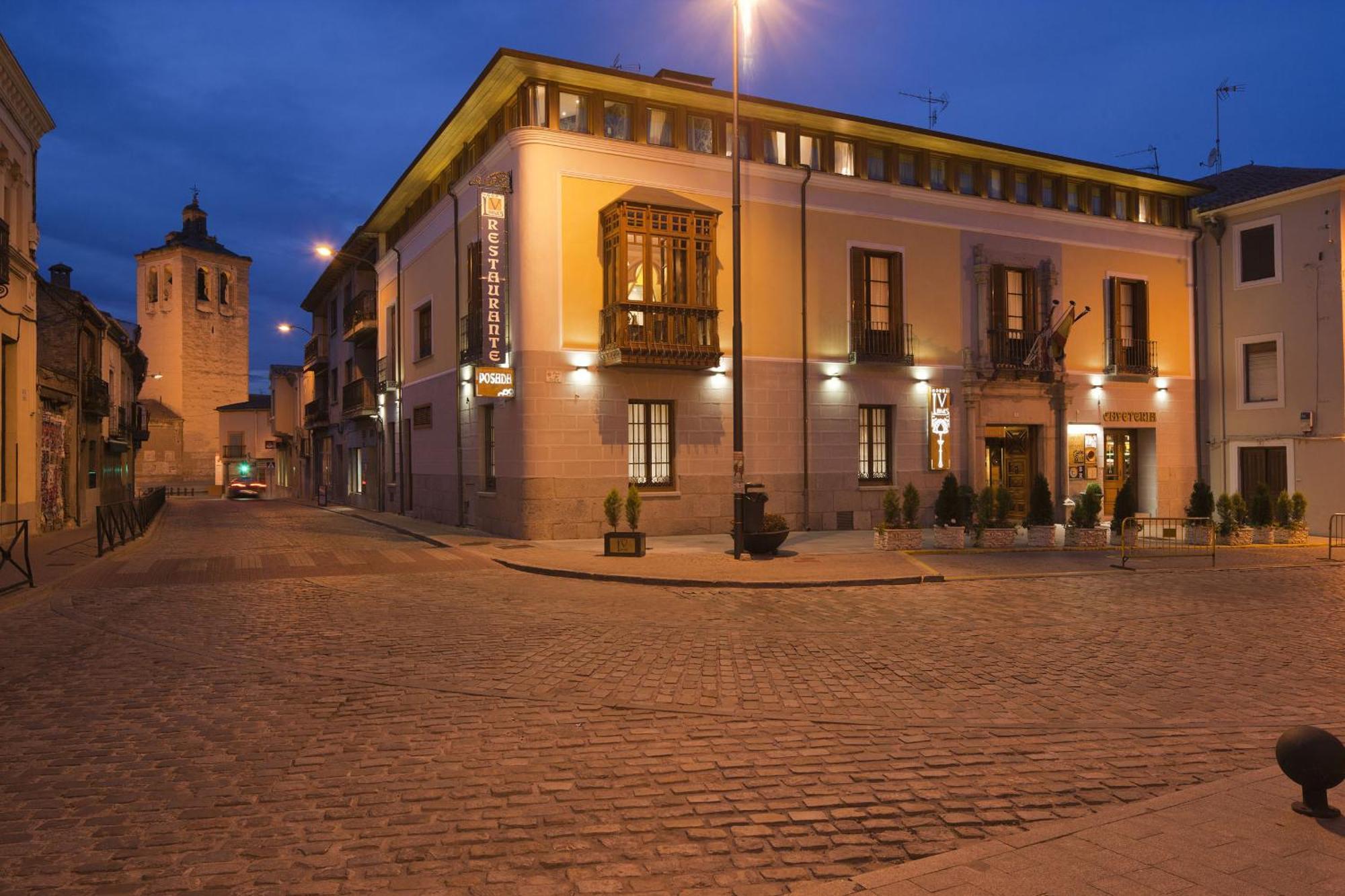 Posada Real Los Cinco Linajes Arévalo Εξωτερικό φωτογραφία